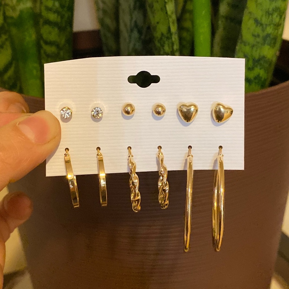 Earring bundle - Picture 4 of 4
